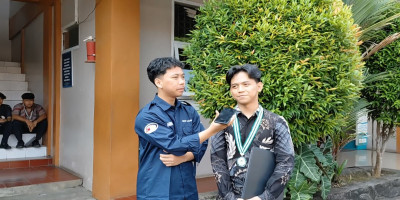 Estafet Kepemimpinan di MAN 2 Ciamis: Mantan Ketua OSIS dan Ketua OSIS Aktif Berbagi Makna Perpisahan